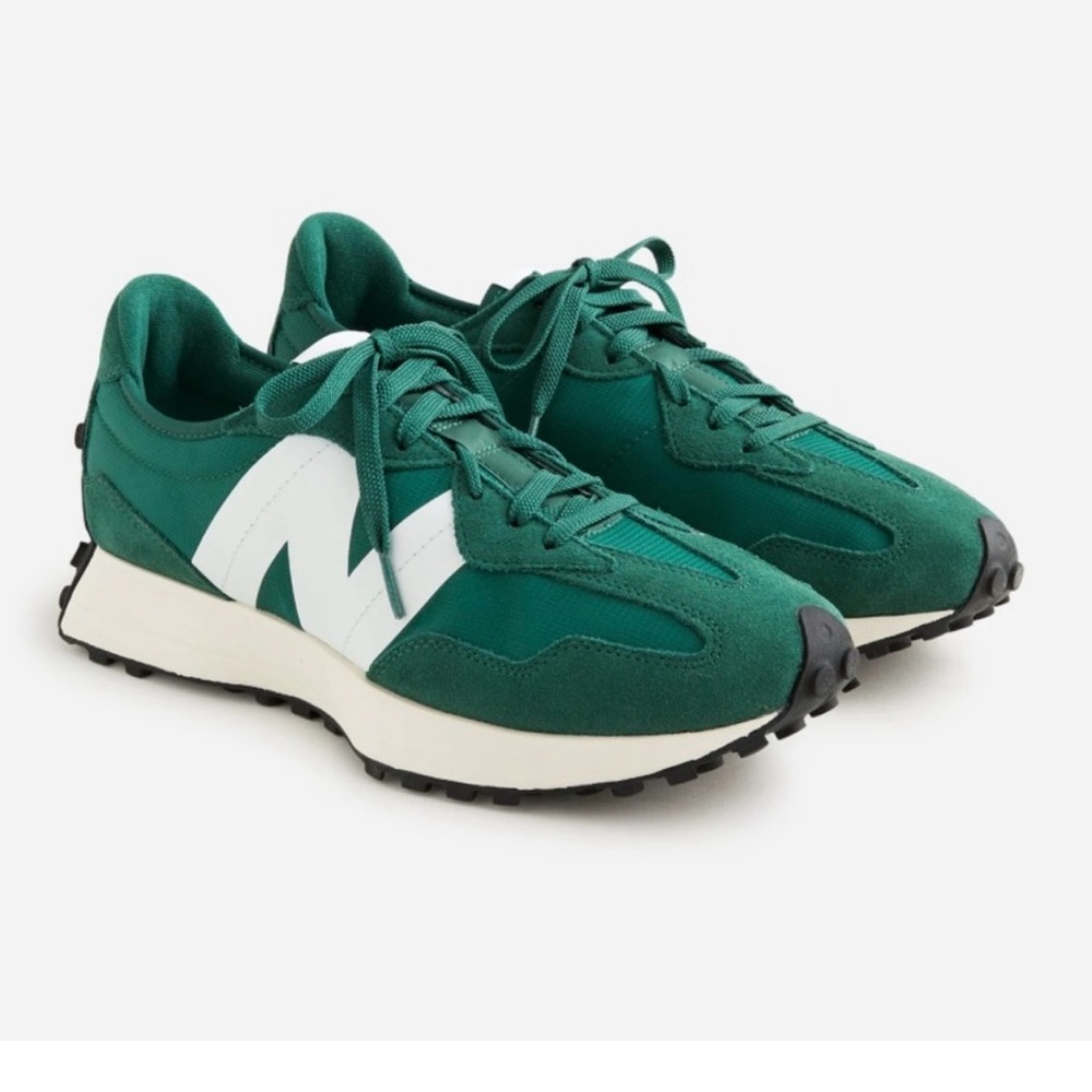 New Balance 327 Sneakers in Green